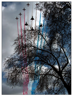 aircraft,red arrows